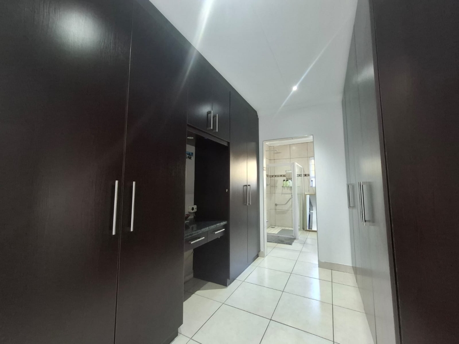 3 Bedroom Property for Sale in Nahoon Valley Park Eastern Cape